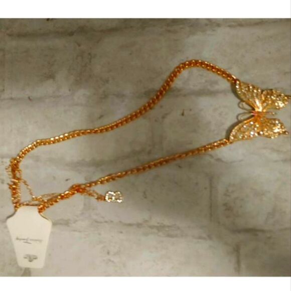 Butterfly Necklace in Gold Plate and Rhinestones NWOT - Picture 1 of 8